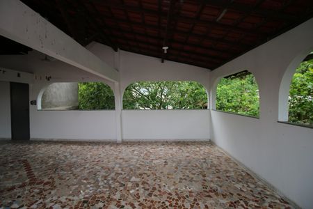 Casa à venda com 360m², 3 quartos e 4 vagasTerraço