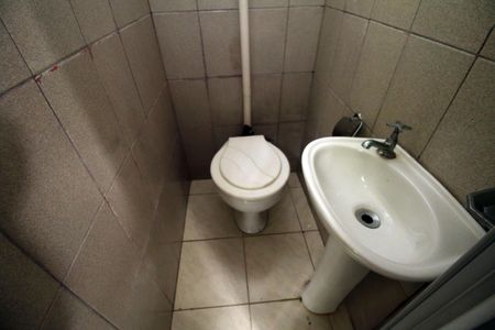 Casa à venda com 360m², 3 quartos e 4 vagasBanheiro de serviço