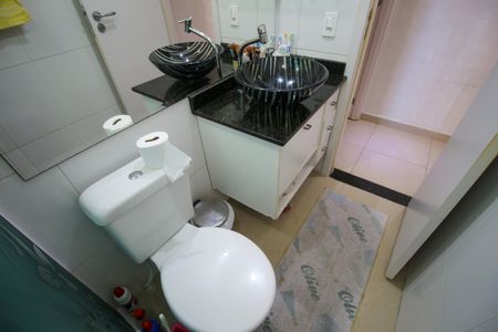 Apartamento para alugar com 48m², 2 quartos e 1 vaga Apartamento para alugar com 48m², 2 quartos e 1 vagaBanheiro