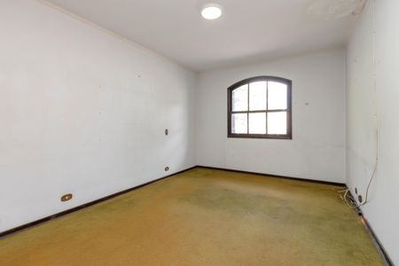 Casa à venda com 550m², 5 quartos e 4 vagas Casa à venda com 550m², 5 quartos e 4 vagasSuíte 4