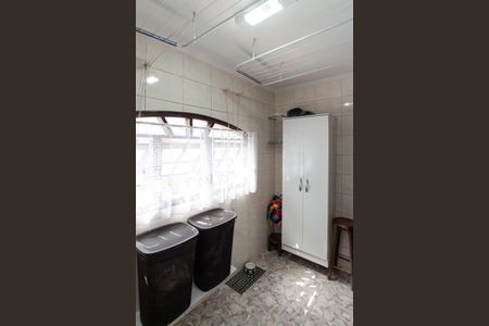 Casa à venda com 182m², 4 quartos e 5 vagas Casa à venda com 182m², 4 quartos e 5 vagasÁrea de Serviço