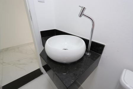 Casa à venda com 107m², 3 quartos e 2 vagasLavabo da sala