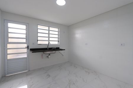 Casa à venda com 107m², 3 quartos e 2 vagasCozinha