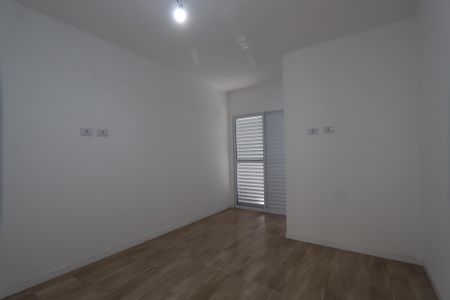 Casa à venda com 107m², 3 quartos e 2 vagasSuíte