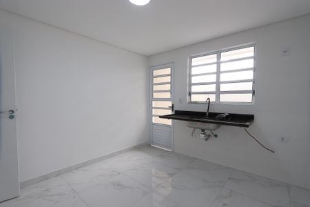 Casa à venda com 107m², 3 quartos e 2 vagasCozinha