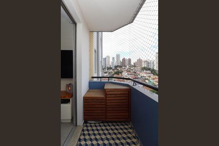 Apartamento à venda com 72m², 3 quartos e 1 vaga Apartamento à venda com 72m², 3 quartos e 1 vagaVaranda da Sala