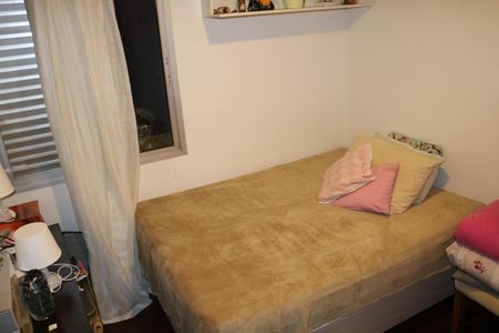 Apartamento à venda com 100m², 3 quartos e 2 vagasQuarto 2