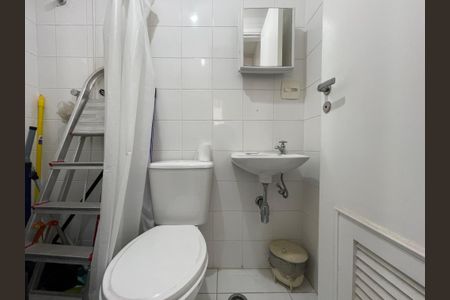 Apartamento à venda com 134m², 3 quartos e 2 vagas Apartamento à venda com 134m², 3 quartos e 2 vagasBanheiro de serviço