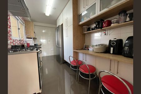 Apartamento à venda com 134m², 3 quartos e 2 vagas Apartamento à venda com 134m², 3 quartos e 2 vagasCozinha