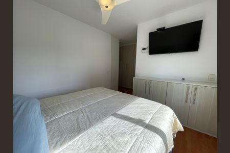 Apartamento à venda com 134m², 3 quartos e 2 vagas Apartamento à venda com 134m², 3 quartos e 2 vagasSuíte