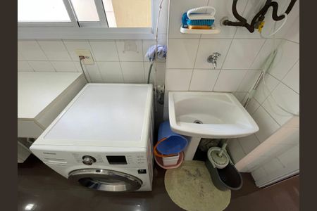 Apartamento à venda com 134m², 3 quartos e 2 vagas Apartamento à venda com 134m², 3 quartos e 2 vagasÁrea de Serviço