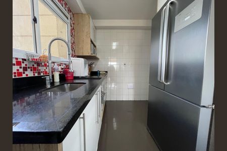Apartamento à venda com 134m², 3 quartos e 2 vagas Apartamento à venda com 134m², 3 quartos e 2 vagasCozinha