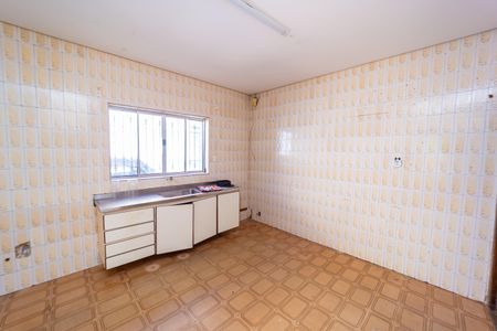 Casa à venda com 310m², 3 quartos e 3 vagas Casa à venda com 310m², 3 quartos e 3 vagasCozinha