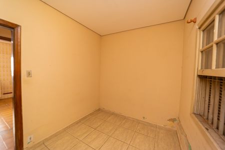 Casa à venda com 310m², 3 quartos e 3 vagas Casa à venda com 310m², 3 quartos e 3 vagasQuarto 2