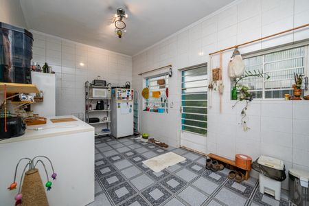 Casa à venda com 500m², 5 quartos e 2 vagas Casa à venda com 500m², 5 quartos e 2 vagasCozinha