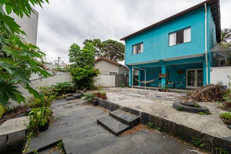 Casa à venda com 500m², 5 quartos e 2 vagas Casa à venda com 500m², 5 quartos e 2 vagasQuintal