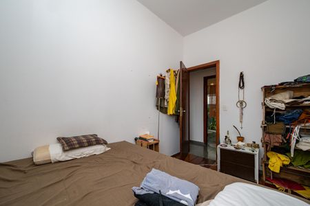 Casa à venda com 500m², 5 quartos e 2 vagas Casa à venda com 500m², 5 quartos e 2 vagasQuarto 3