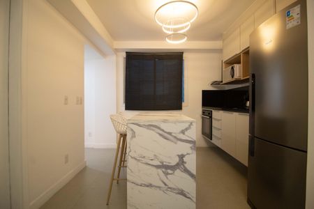 Apartamento à venda com 90m², 1 quarto e 1 vaga Apartamento à venda com 90m², 1 quarto e 1 vagaCozinha americana