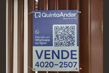 Casa à venda com 486m², 4 quartos e 4 vagas Casa à venda com 486m², 4 quartos e 4 vagasPlaca