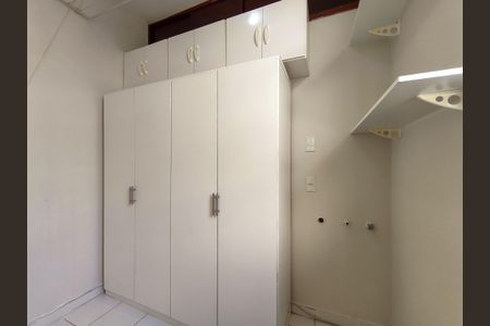 Apartamento à venda com 80m², 2 quartos e sem vaga Apartamento à venda com 80m², 2 quartos e sem vagaÁrea de Serviço