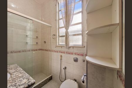 Apartamento à venda com 80m², 2 quartos e sem vaga Apartamento à venda com 80m², 2 quartos e sem vagaBanheiro Corredor