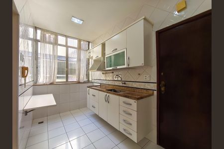 Apartamento à venda com 80m², 2 quartos e sem vaga Apartamento à venda com 80m², 2 quartos e sem vagaCozinha - Armários