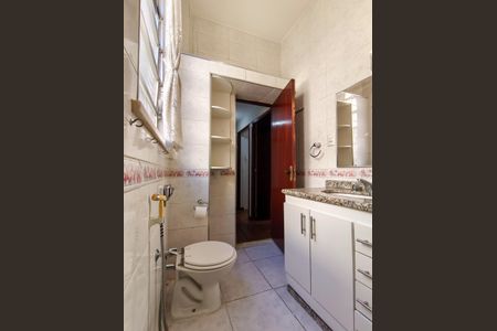 Apartamento à venda com 80m², 2 quartos e sem vaga Apartamento à venda com 80m², 2 quartos e sem vagaBanheiro Corredor