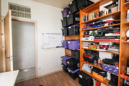 Casa à venda com 350m², 6 quartos e 2 vagas Casa à venda com 350m², 6 quartos e 2 vagasQuarto 1 casa 2