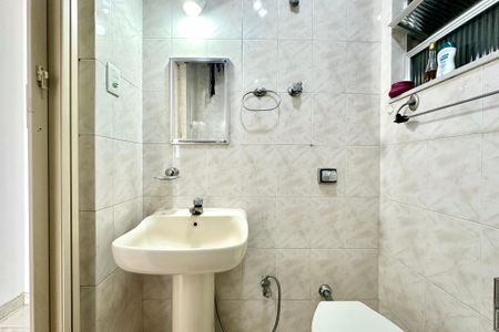 Apartamento à venda com 33m², 1 quarto e sem vaga Apartamento à venda com 33m², 1 quarto e sem vagaBanheiro