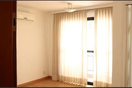 Apartamento à venda com 44m², 1 quarto e sem vaga Apartamento à venda com 44m², 1 quarto e sem vagaFoto 03