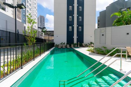 Apartamento para alugar com 38m², 2 quartos e sem vaga Apartamento para alugar com 38m², 2 quartos e sem vagaÁrea comum - Piscina