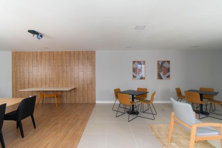 Apartamento para alugar com 38m², 2 quartos e sem vaga Apartamento para alugar com 38m², 2 quartos e sem vagaÁrea comum - Salão de festas