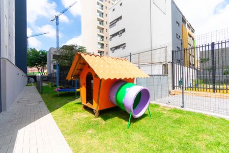 Apartamento para alugar com 38m², 2 quartos e sem vaga Apartamento para alugar com 38m², 2 quartos e sem vagaÁrea comum - Playground