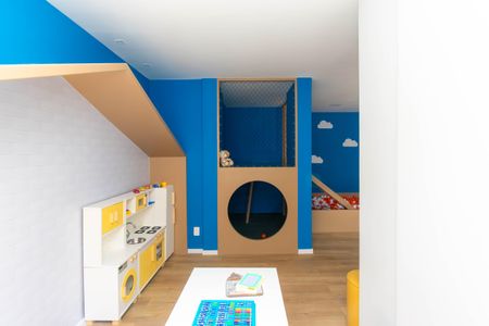 Apartamento para alugar com 38m², 2 quartos e sem vaga Apartamento para alugar com 38m², 2 quartos e sem vagaÁrea comum - Brinquedoteca