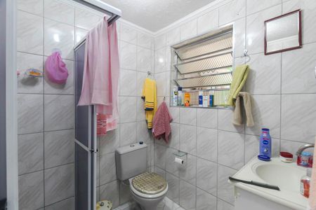 Casa à venda com 253m², 3 quartos e 2 vagas Casa à venda com 253m², 3 quartos e 2 vagasBanheiro 2