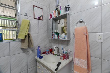 Casa à venda com 253m², 3 quartos e 2 vagas Casa à venda com 253m², 3 quartos e 2 vagasBanheiro 2