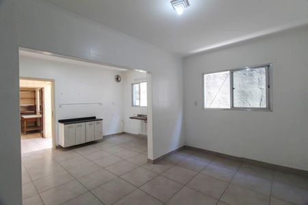 Casa à venda com 253m², 3 quartos e 2 vagas Casa à venda com 253m², 3 quartos e 2 vagasSala de Jantar