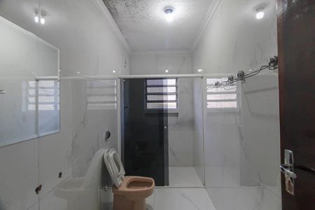 Casa à venda com 253m², 3 quartos e 2 vagas Casa à venda com 253m², 3 quartos e 2 vagasBanheiro 1