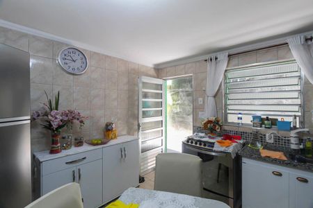 Casa à venda com 253m², 3 quartos e 2 vagas Casa à venda com 253m², 3 quartos e 2 vagasCozinha 2