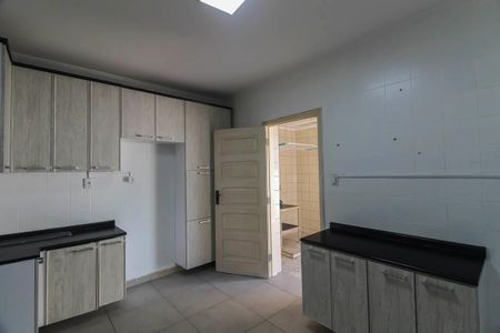 Casa à venda com 253m², 3 quartos e 2 vagas Casa à venda com 253m², 3 quartos e 2 vagasCozinha 1