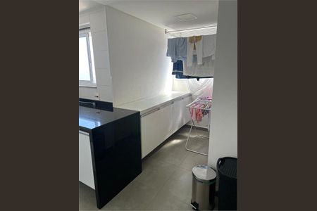 Apartamento à venda com 221m², 4 quartos e 4 vagas