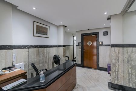 Apartamento à venda com 110m², 3 quartos e sem vaga Apartamento à venda com 110m², 3 quartos e sem vagaElevador