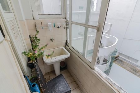 Apartamento à venda com 110m², 3 quartos e sem vaga Apartamento à venda com 110m², 3 quartos e sem vagaÁrea de Serviço