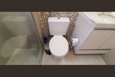 Apartamento à venda com 74m², 3 quartos e 1 vagaBanheiro da Suíte