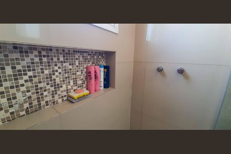 Apartamento à venda com 74m², 3 quartos e 1 vagaBanheiro da Suíte