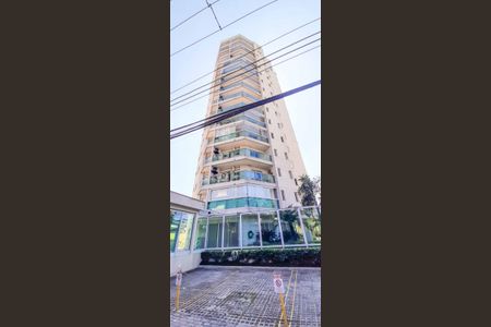 Apartamento à venda com 74m², 3 quartos e 1 vagaFachada e portaria