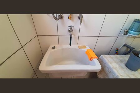 Apartamento à venda com 74m², 3 quartos e 1 vagaÁrea de Serviço