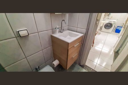 Casa à venda com 139m², 2 quartos e 3 vagasBanheiro de Serviço