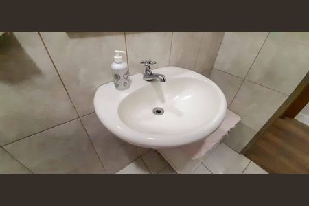 Casa à venda com 139m², 2 quartos e 3 vagasBanheiro