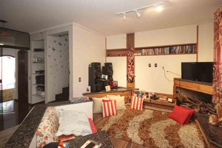 Casa à venda com 450m², 3 quartos e 8 vagas Casa à venda com 450m², 3 quartos e 8 vagasSala 2